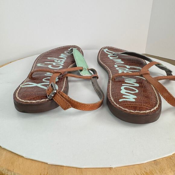Sam Edelman Gigi Flat Green Metalic T-Strap Sandals Sz 8.5 Vacation Resort - Picture 4 of 7